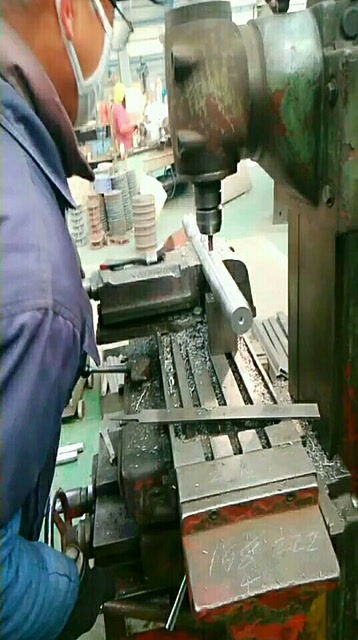 原來機(jī)械加工也可以這么極具美感,炫爆了