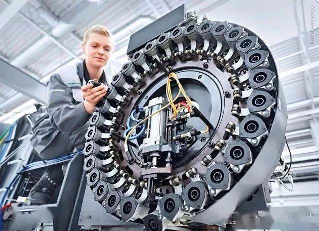 這是我見(jiàn)過(guò)的最牛的刀庫(kù)!