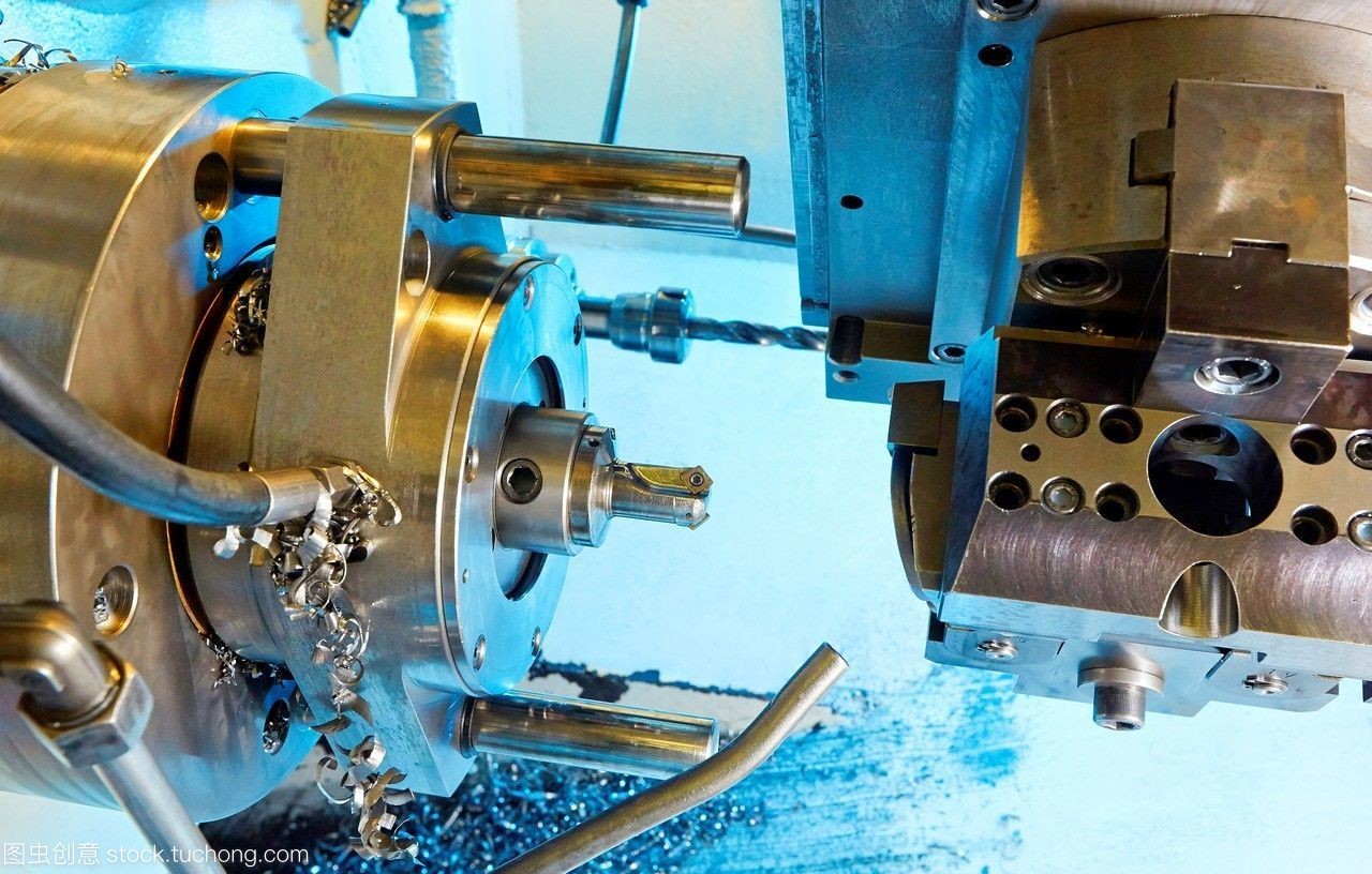 轉移加工。機加工indecober。精密零件加工系列。汽車行業。berriz。bizkaia。巴斯克的國家。西班牙。