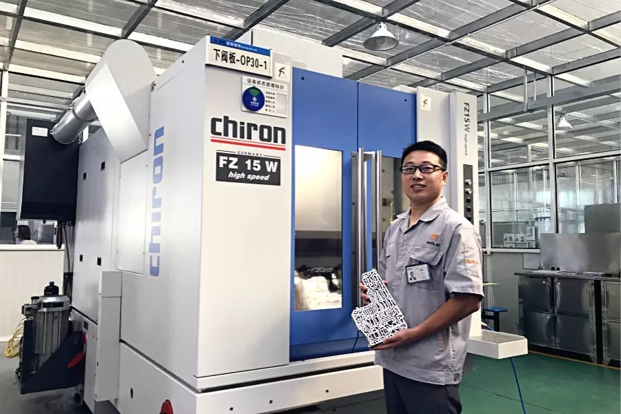 安徽瑞林7臺(tái)巨浪設(shè)備加工汽車變速器閥體的刀具配套解析